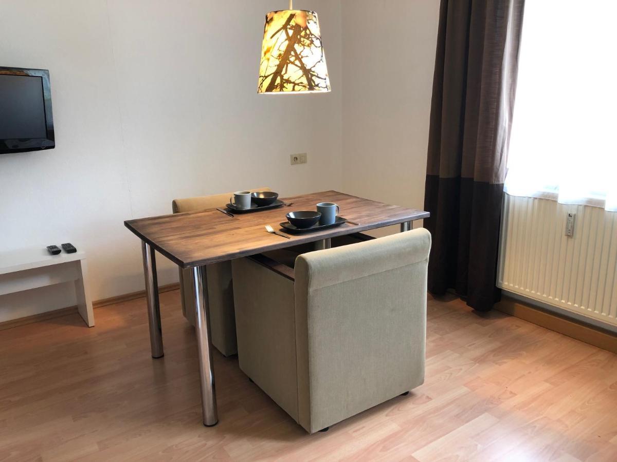 Ferienwohnung Mit 1 Schlafzimmer アルテンシュタイク エクステリア 写真